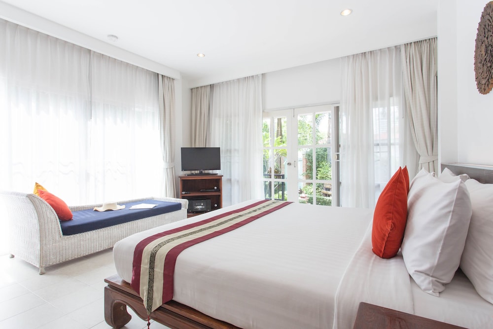 Laksasubha Hua Hin Hotel 6/33