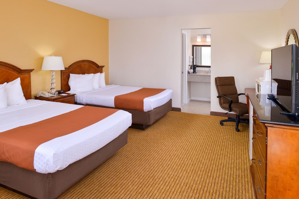 Americas Best Value Inn-Plattsburgh 21/40