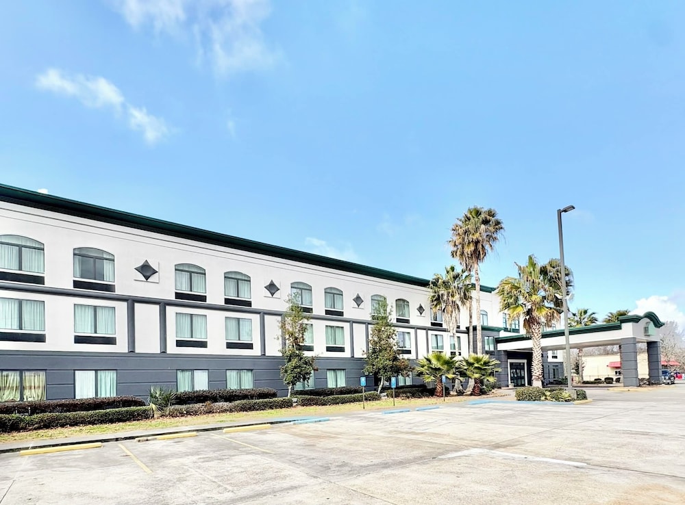 Wingate By Wyndham Houma LA 48/53