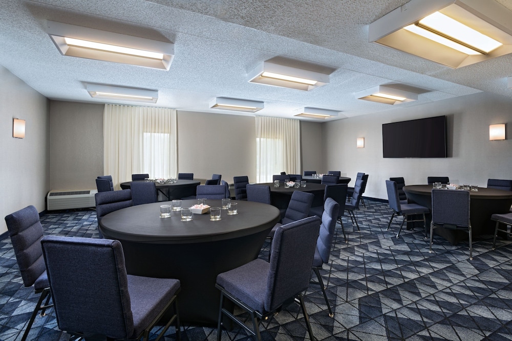 Courtyard by Marriott Dallas Richardson at Spring Valley 29/46
