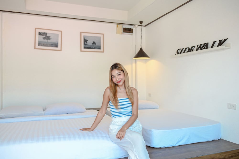 Side Walk Boutique Hotel 19/50