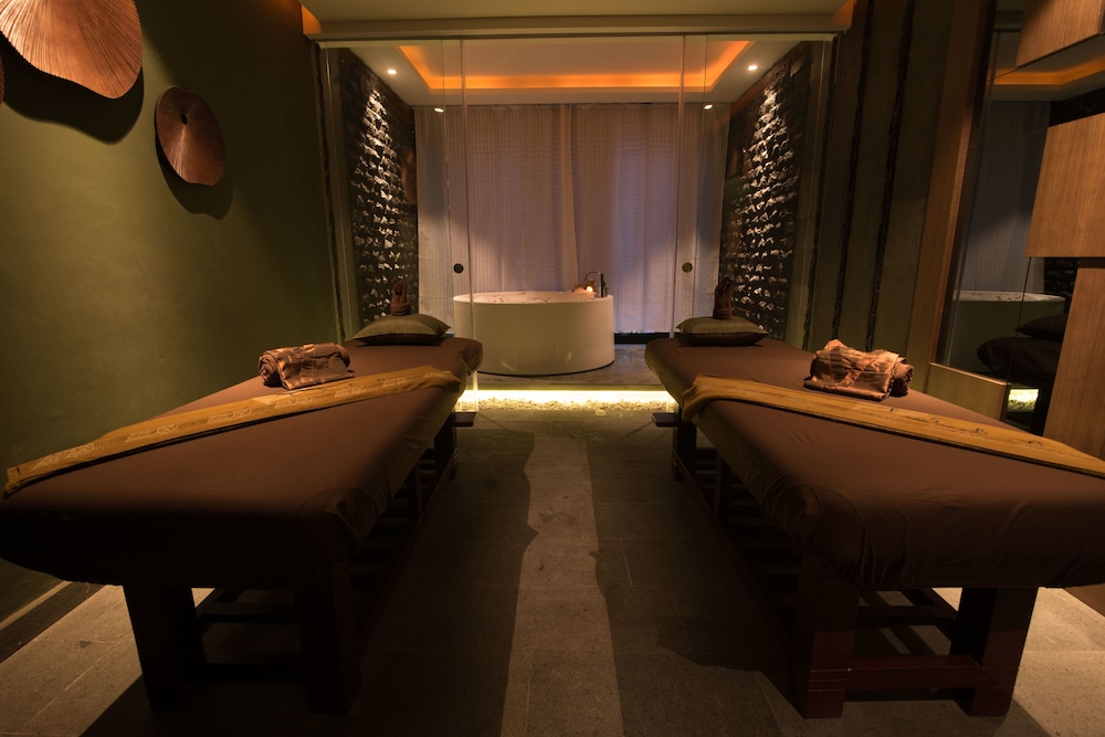 Eska Hotel 32/49