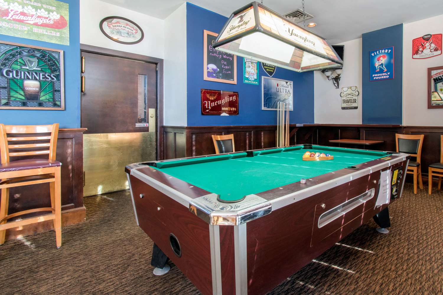 University Hotel & Suites Shippensburg, Trademark by Wyndham 3/9