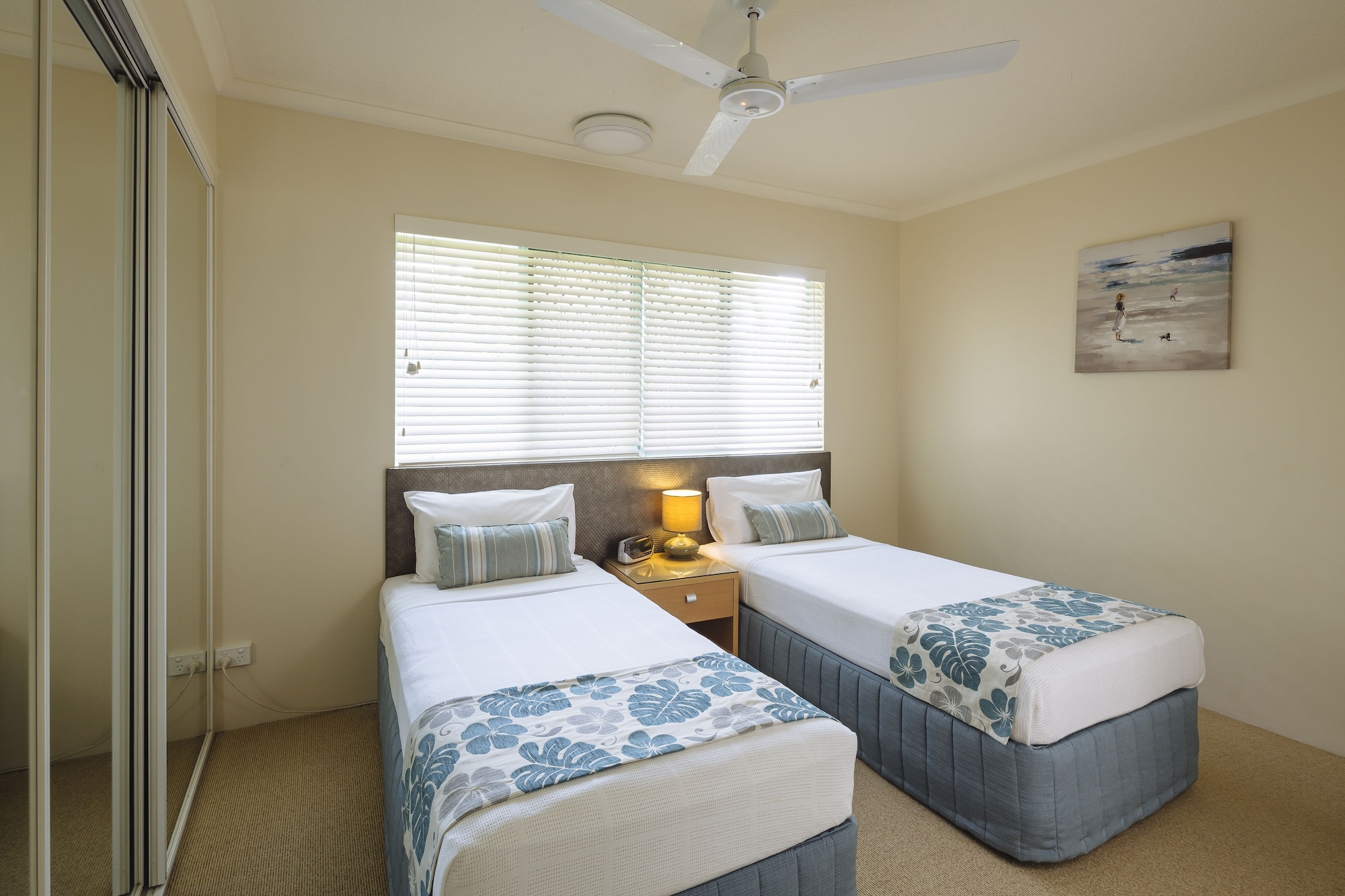 2 BEDROOMS, SUPERIOR, APARTMENT