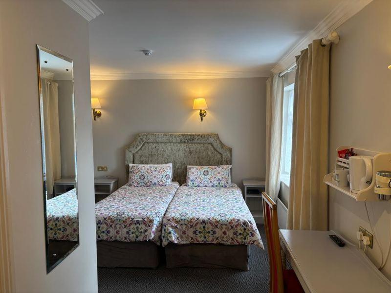 Glena House Hotel 4/18