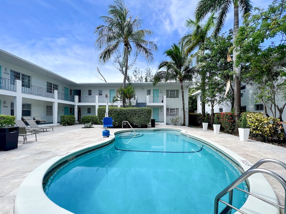 Tranquilo A North Beach Village Resort Hotel 57/64