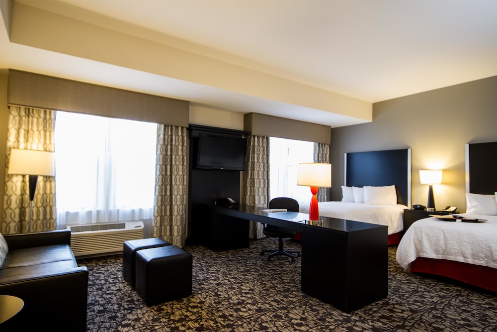 Hampton Inn And Suites Dupont 37/46