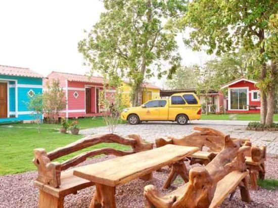 Baan Maesot Plus 10/13