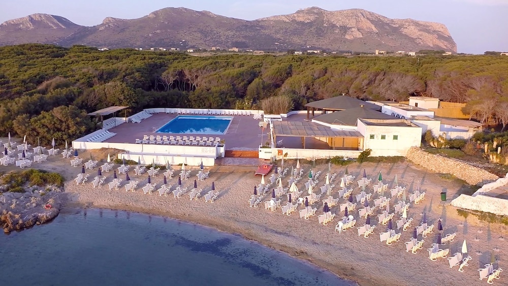 VILLAGGIO APPRODO DI ULISSE 31/33