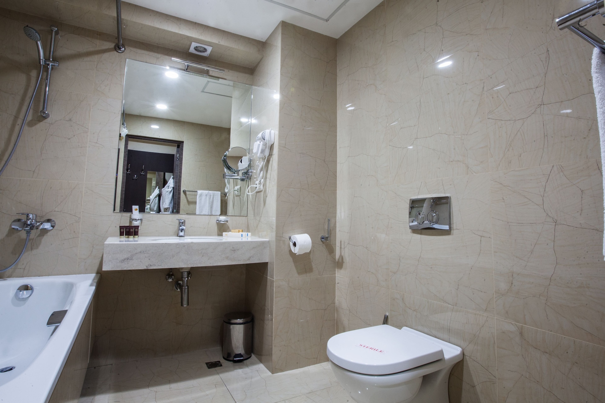 Deluxe Single Room
