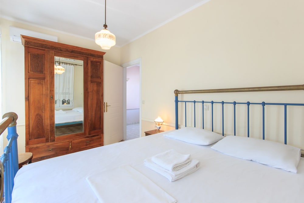 Villas Thassos 2/50