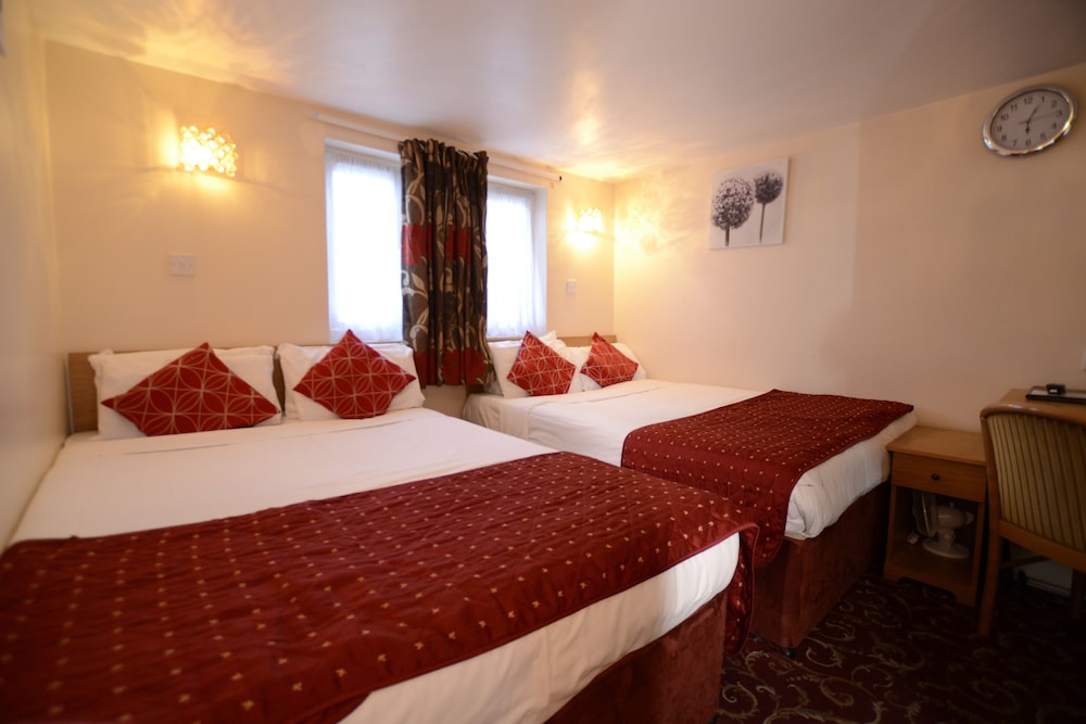 Britannia Inn Hotel Ilford 19/64
