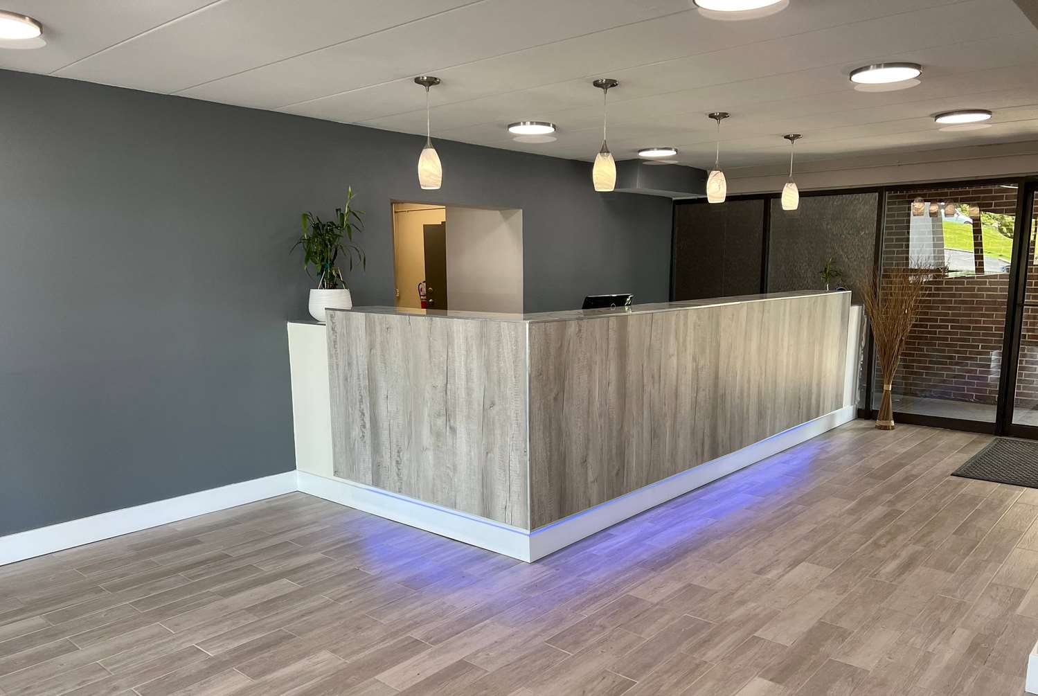Days Inn by Wyndham Cincinnati East 8/21