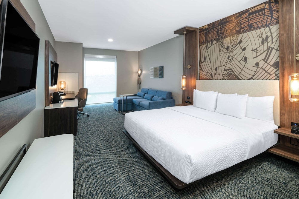 La Quinta Inn Suites By Wyndham Nashville Downtown Stadium 21/52
