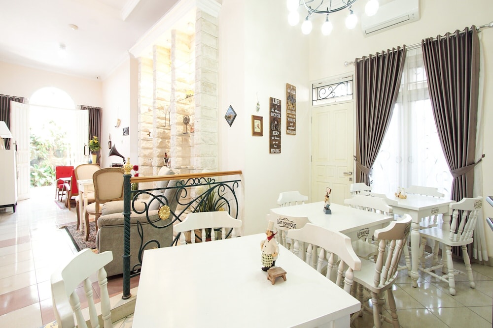 OYO 3986 Just 11 Boutique Residence Syariah 26/32