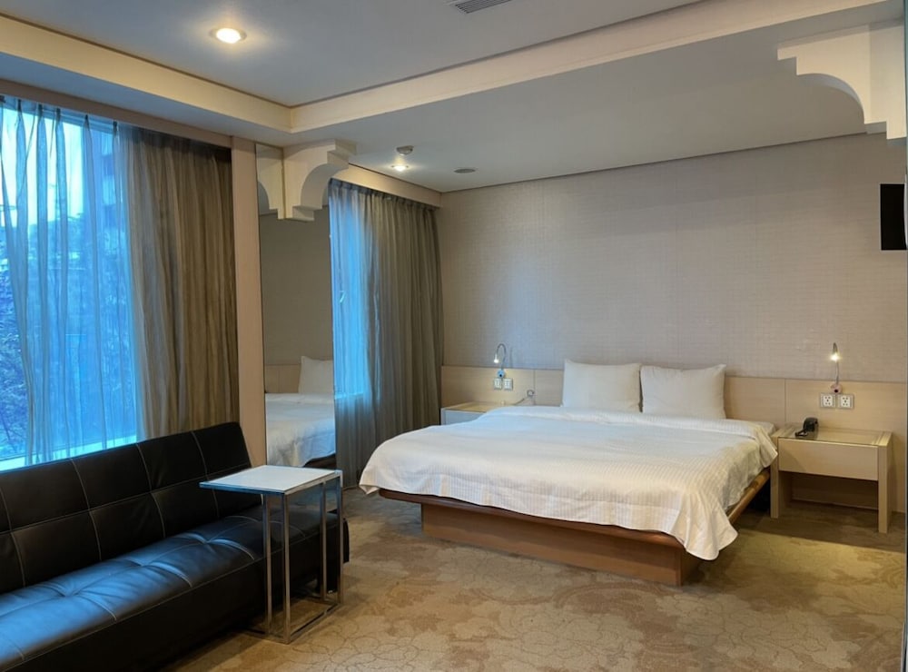 Yomi Hotel 14/76