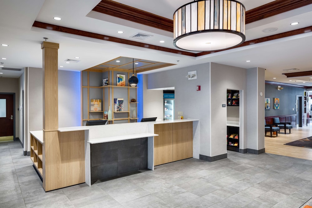 Lobby at HYATT house Boston/Waltham, WALTHAM - MA
