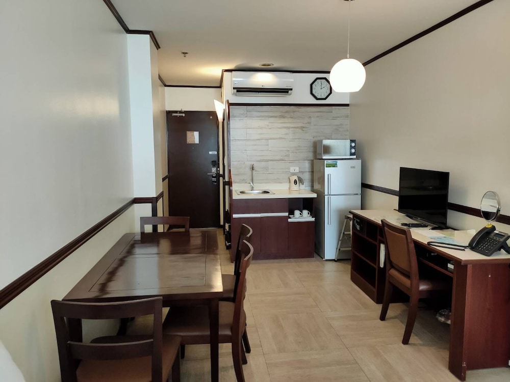 Toyoko Inn Cebu 51/61