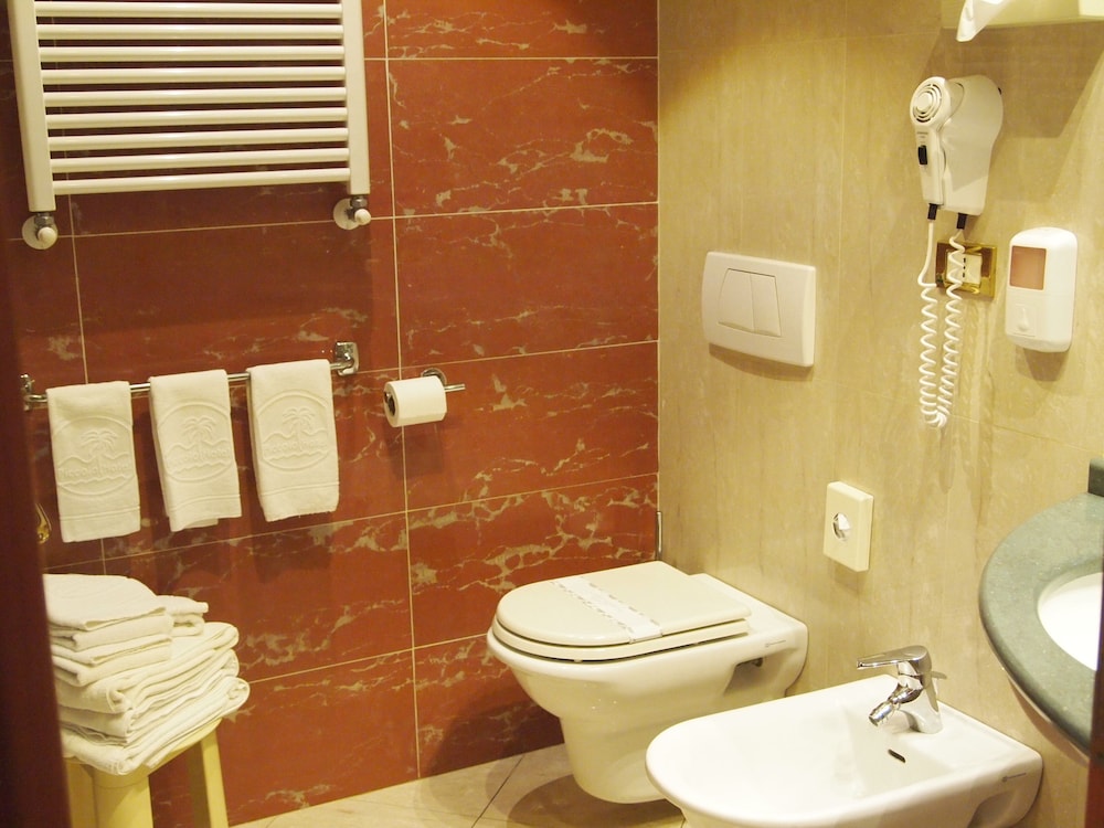 Piccolo Hotel 19/56