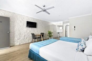 Resort, No Air Condition
