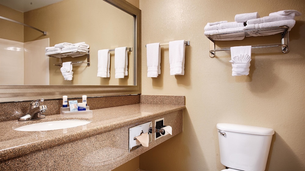 Best Western Plus Waco North 14/43