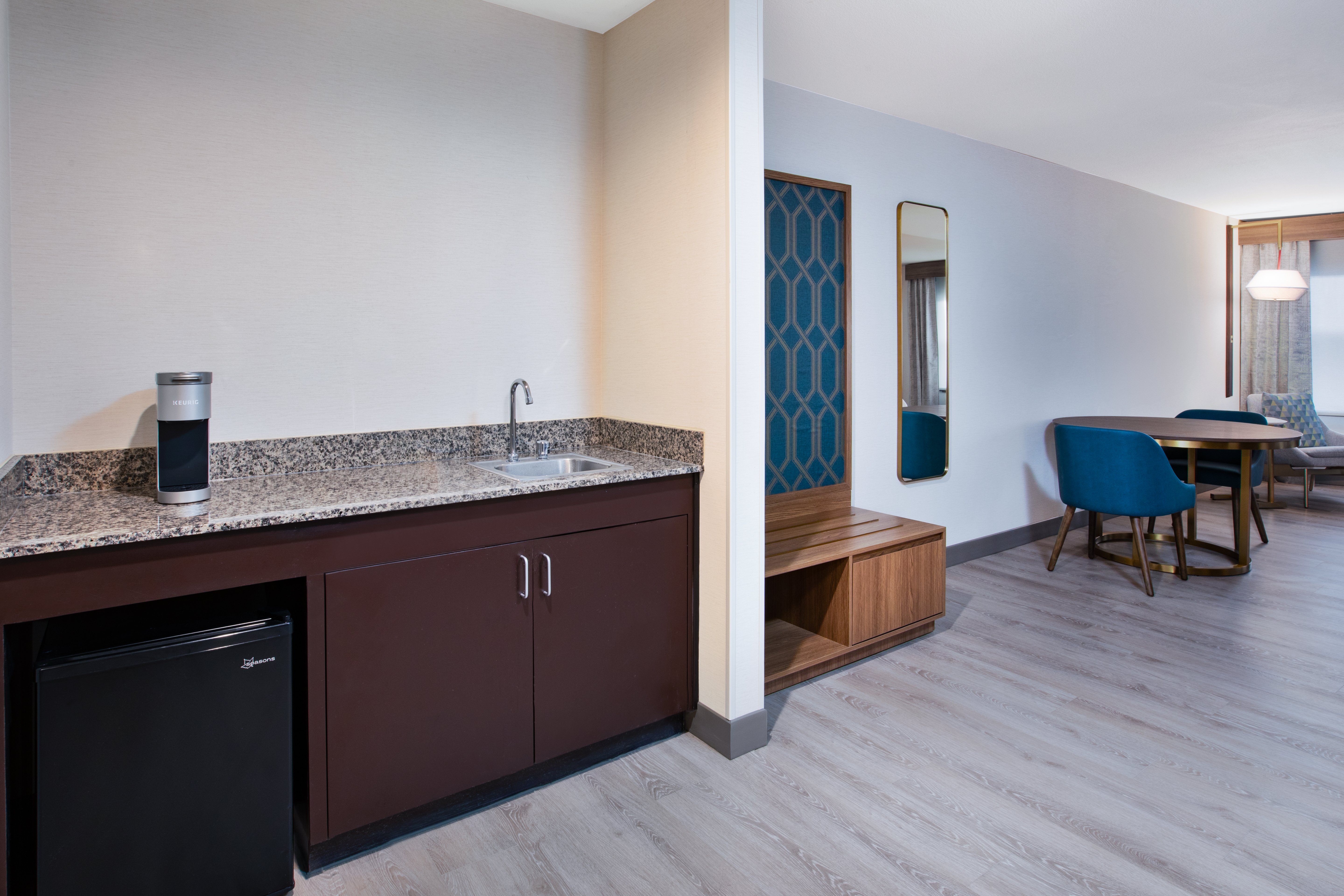 Holiday Inn Ontario Airport 15/73