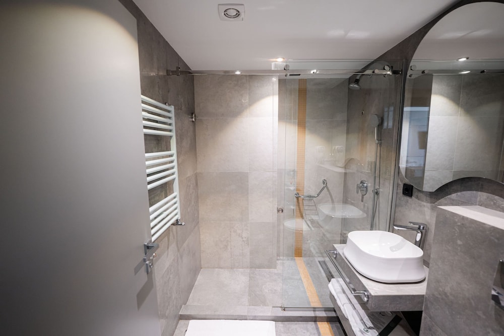 Mandachi Hotel & Spa 47/50