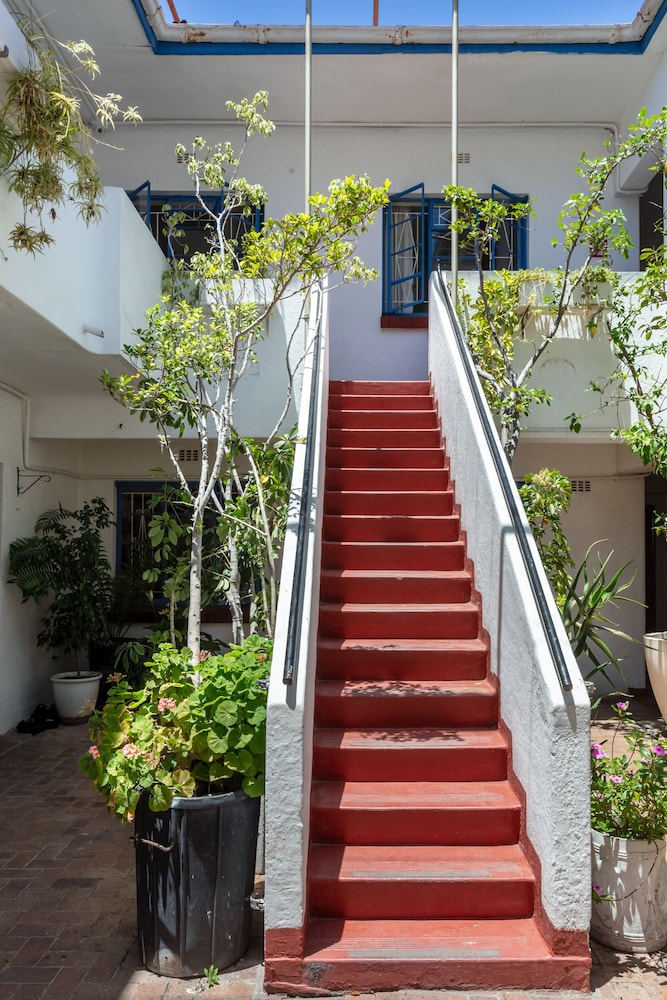 Long Street Backpackers - Adults Only 3/50