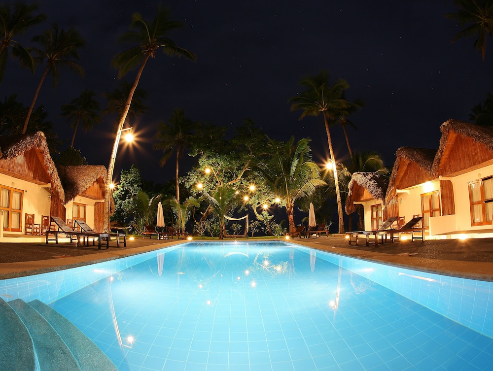 Elysia Beach Resort 40/42