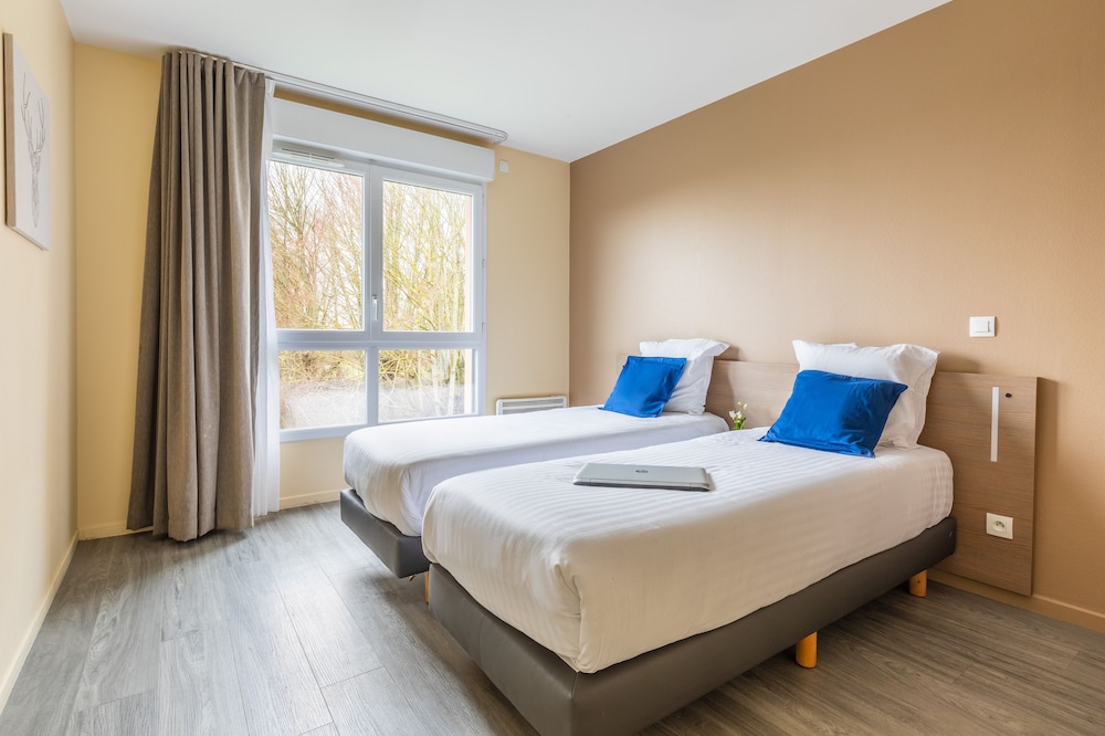 Hotel Residence Zenitude Magny Les Hameaux Versailles 15/49