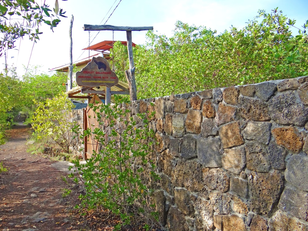 Galapagos Chalet 49/57