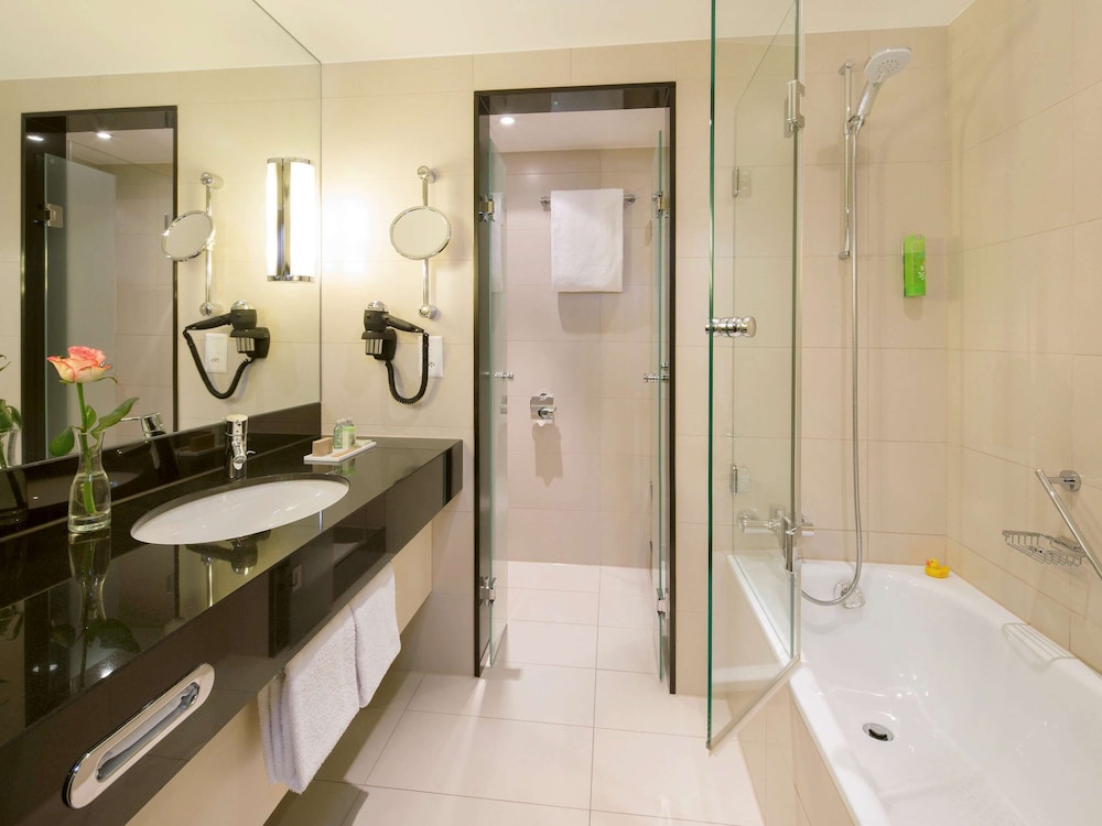 Movenpick Hotel Egerkingen 73/74
