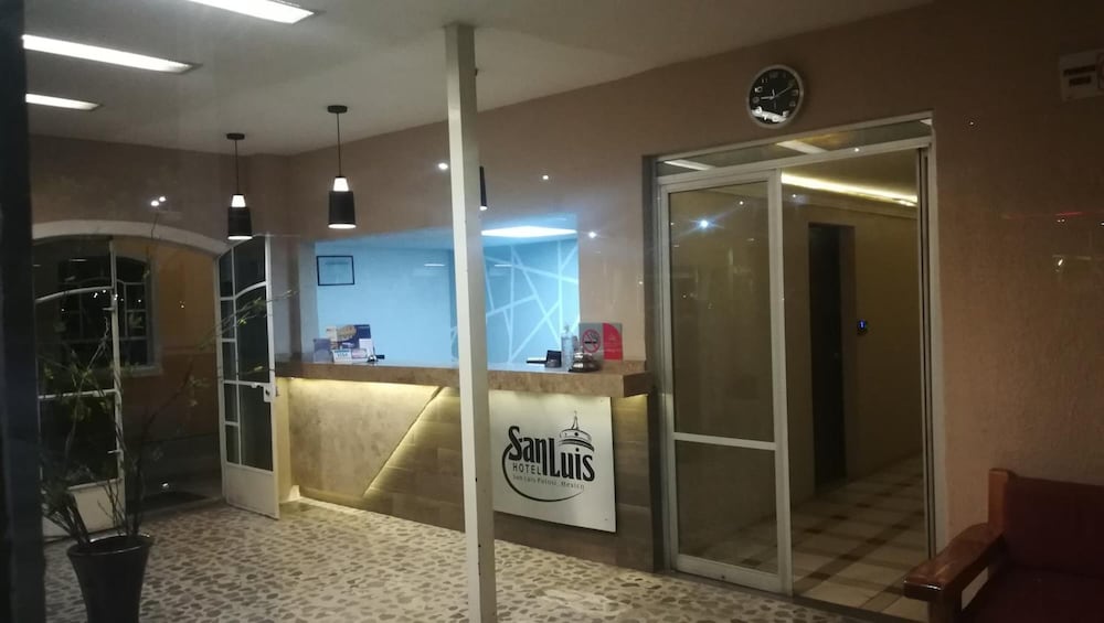 San Luis Hotel 19/32