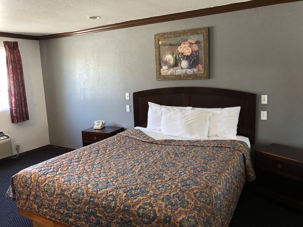 Starlight Inn Valley Blvd 12/29