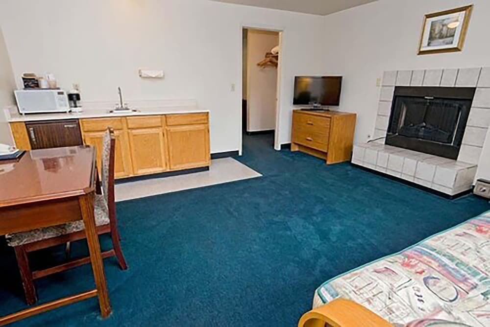 Sequim Bay Lodge 29/43