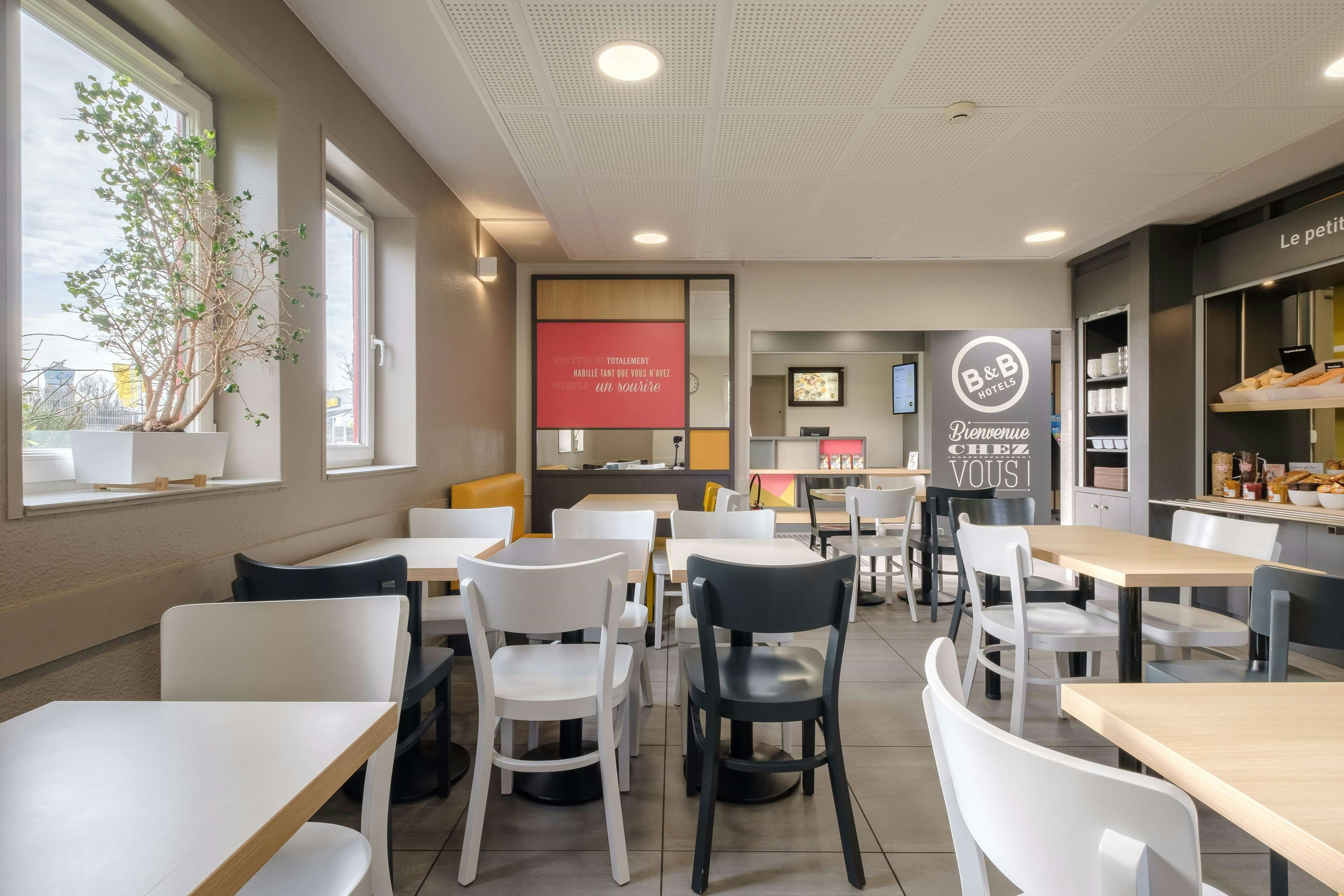 B&B Hotel Calais Centre Saint-Pierre 21/23