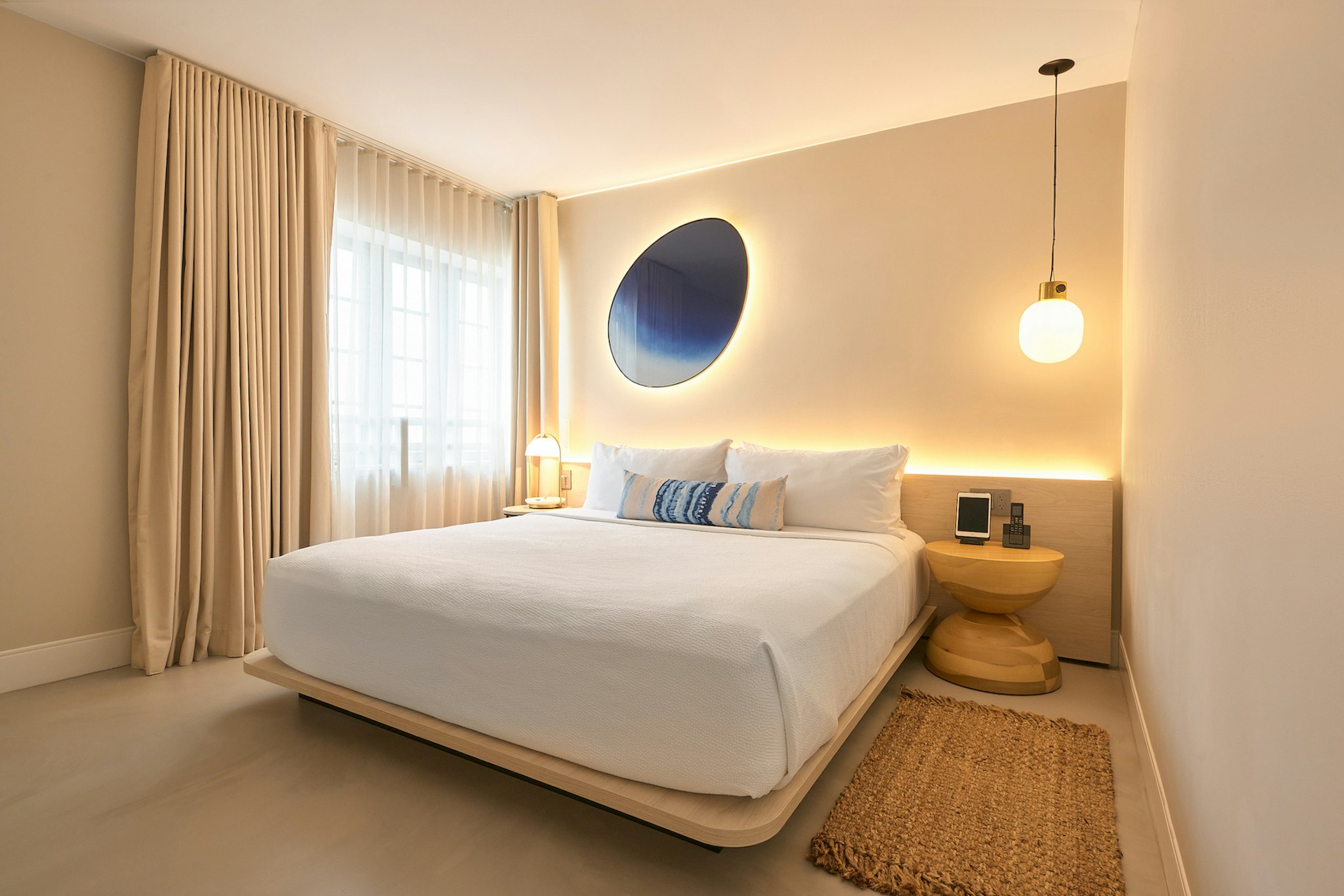 STANDARD, KING BED
