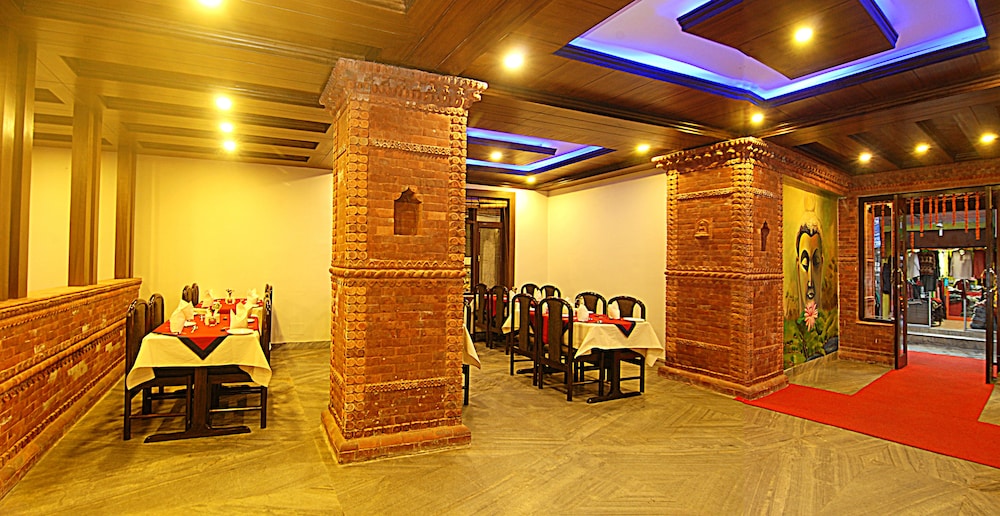 Hotel Buddha 42/56