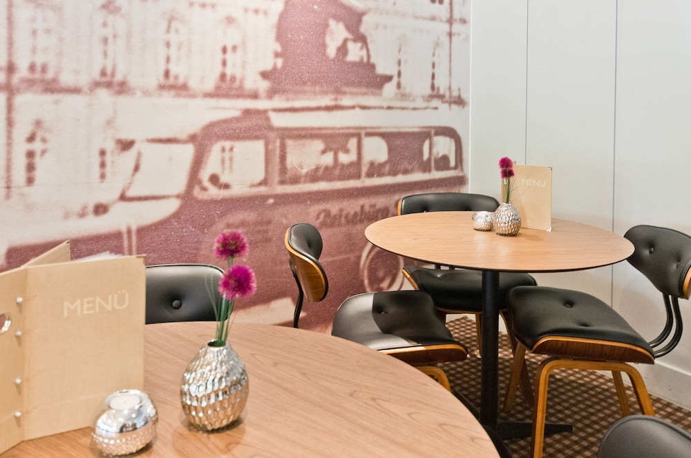 ANA Neotel, Trademark Collection by Wyndham 56/77