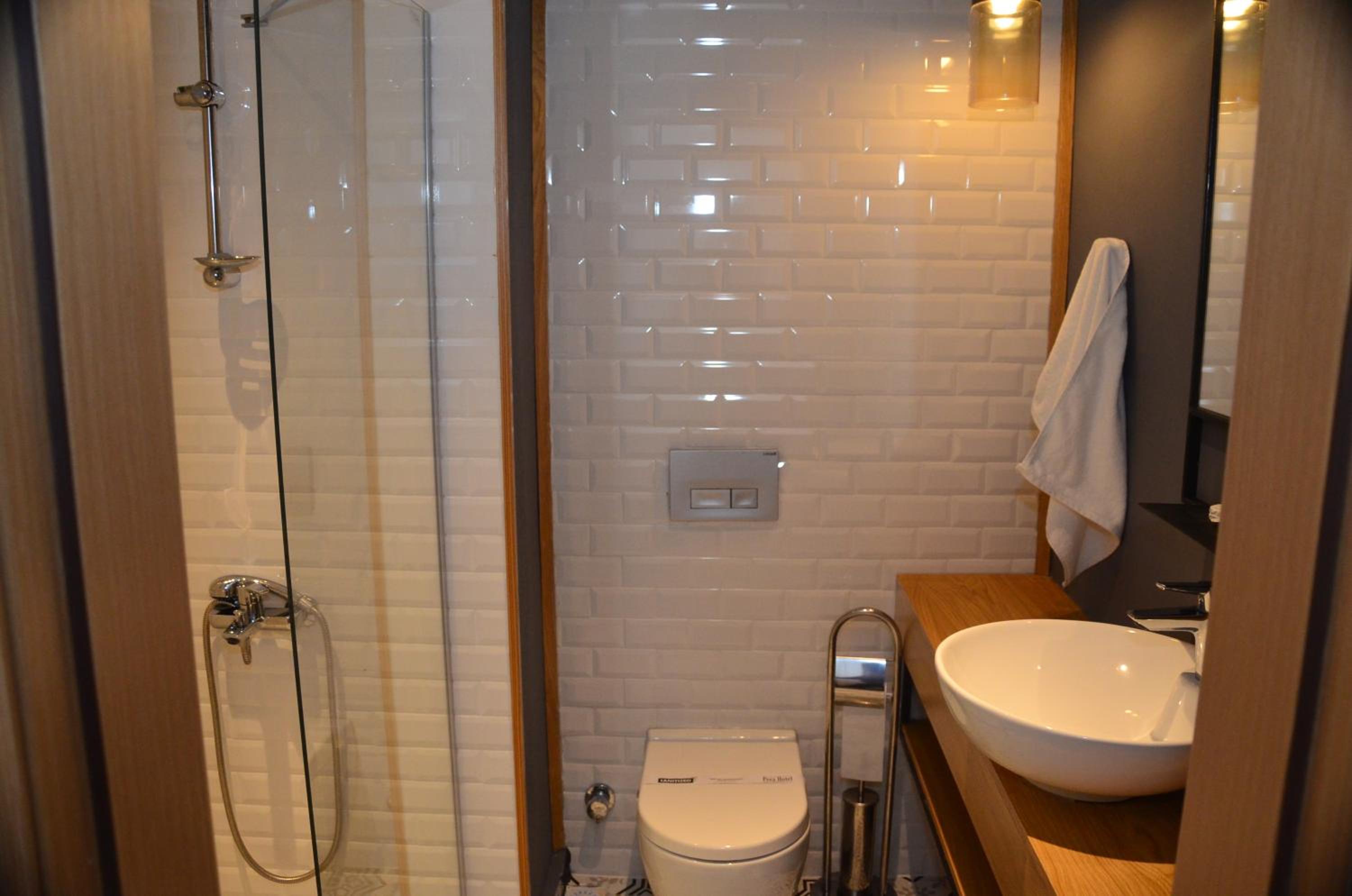 Pera Hotel Luleburgaz 49/50