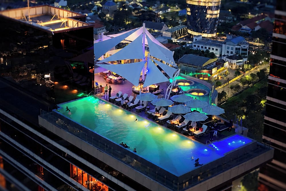 The Trans Luxury Hotel Surabaya in SURABAYA