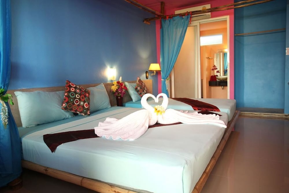 Cha Ba Lanta Resort Bungalows 15/75