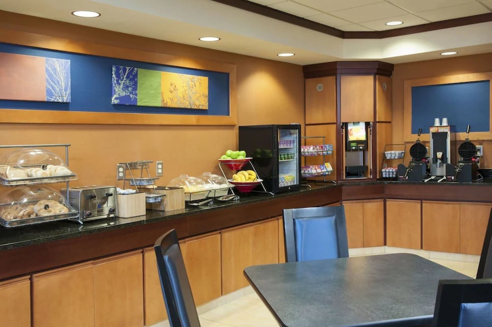 Fairfield Inn Suites Muskegon Norton Shores 36/48