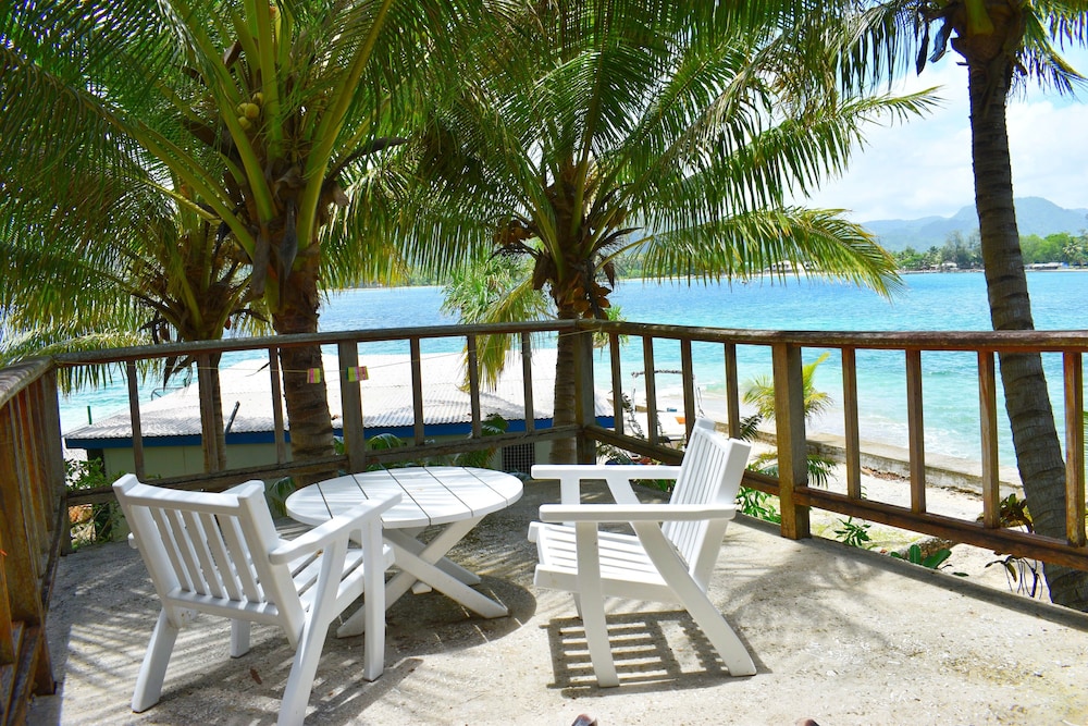 Hideaway Island Resort 7/75