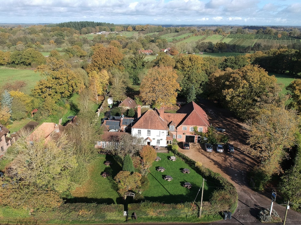 The Furze Bush Inn 25/33