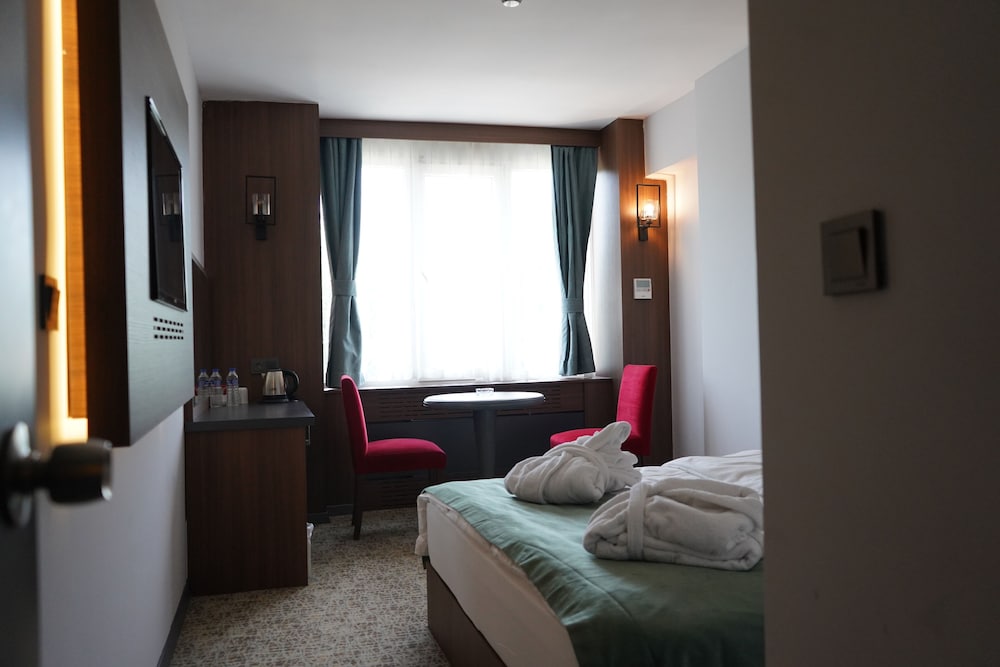 KIRCI HOTEL 17/48