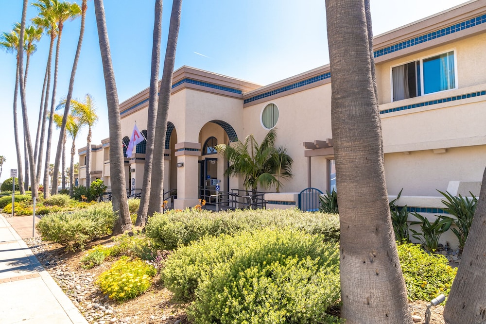 Southern California Beach Club 3/73