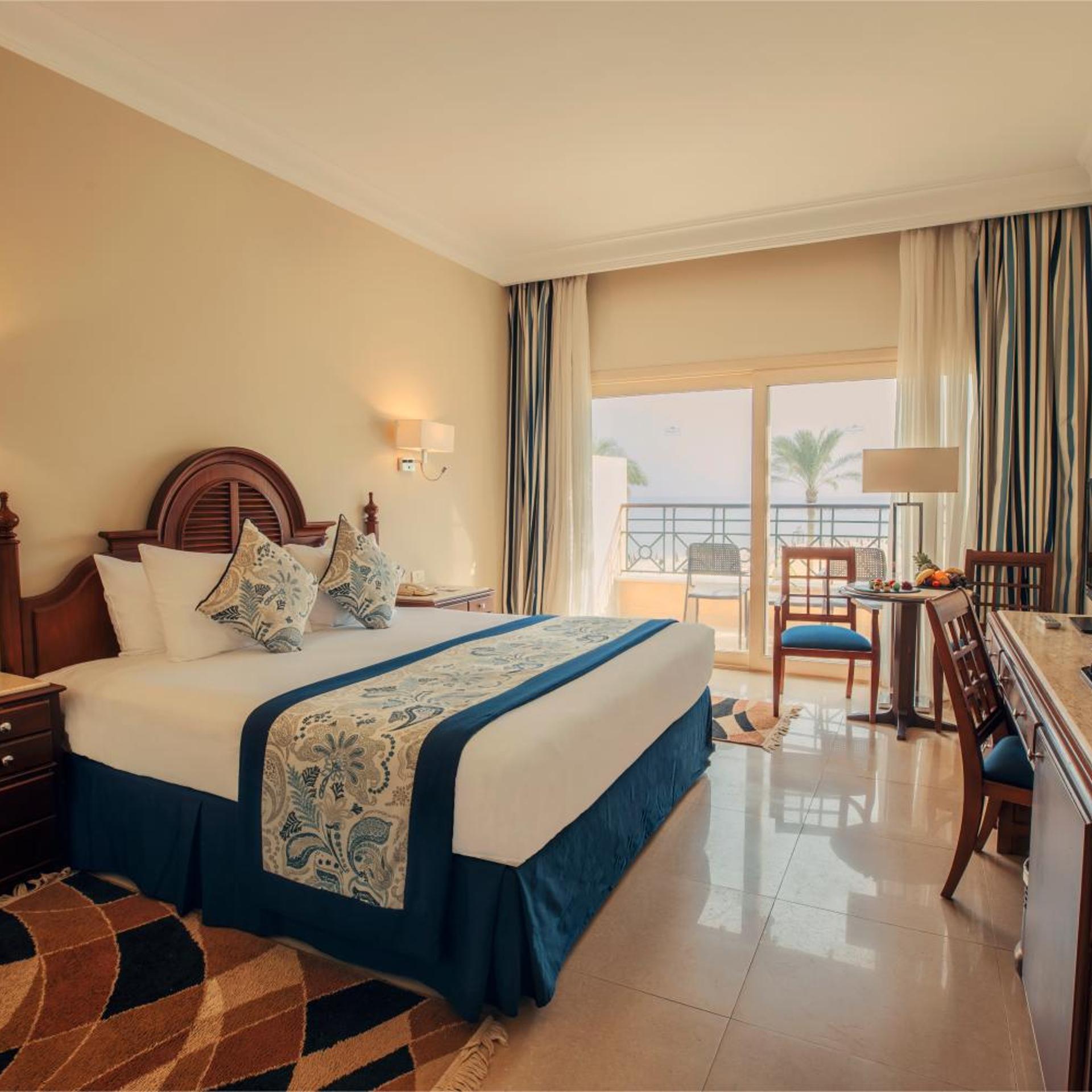 Super, Deluxe, Double Bed, Pool View