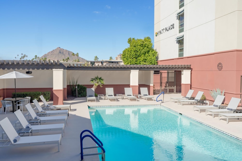Hyatt Place Scottsdale/Old Town 63/65