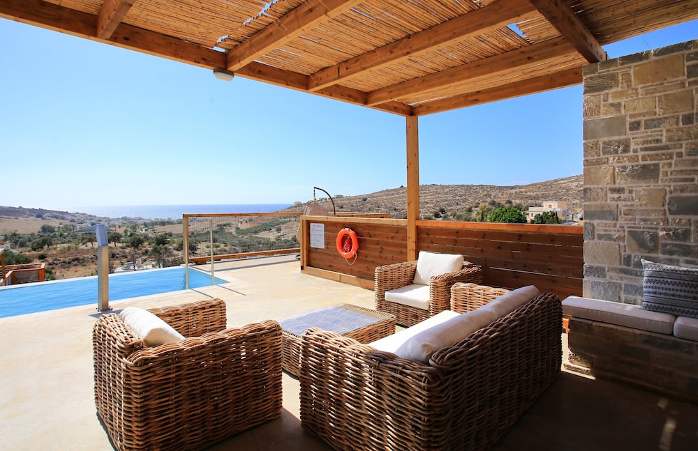 Phaestias Terra Villas 11/13